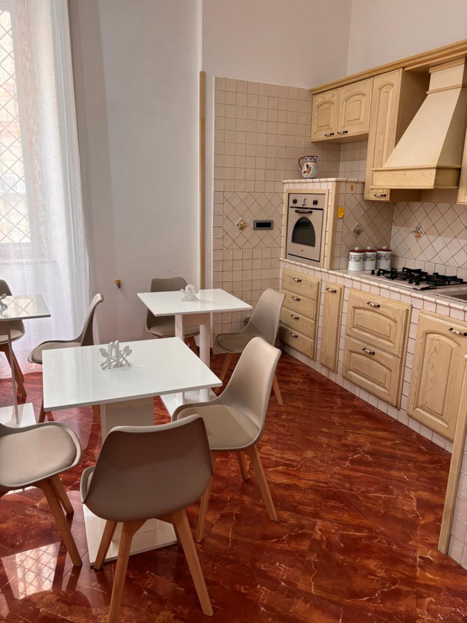 La Tela Di Elena Hotel Naples Luaran gambar
