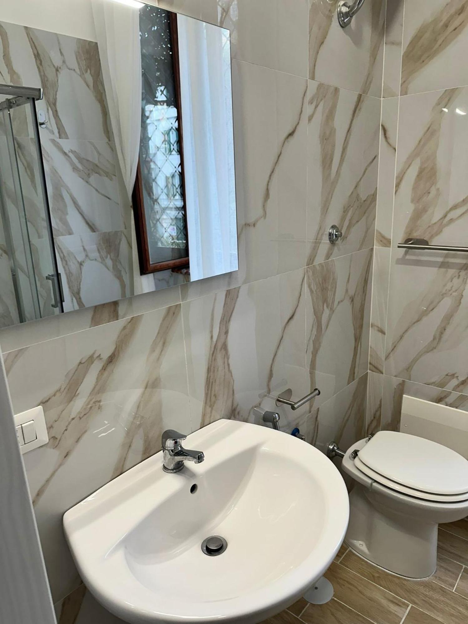 La Tela Di Elena Hotel Naples Luaran gambar